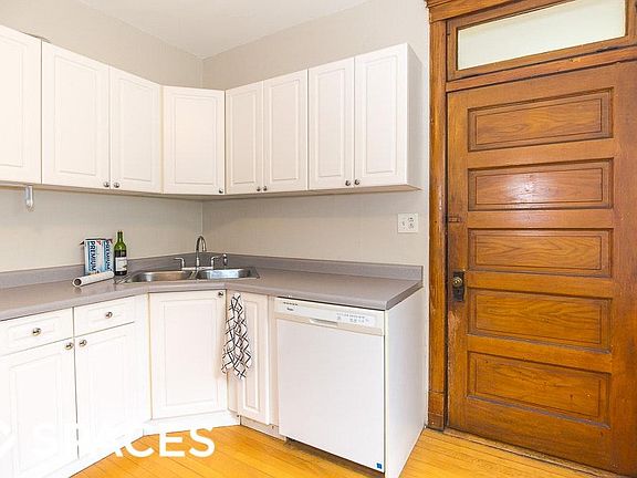 4th image of 3602 W Grace St #Two