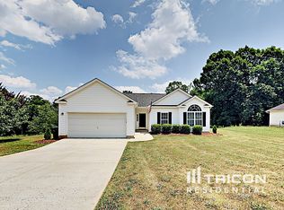 3004 Dairy Farm Dr, Monroe, NC 28110