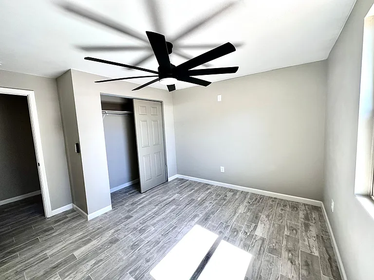3650 E 23rd St #2 — Photo 3