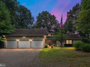 695 Vulpine Dr, Gerrardstown, WV 25420