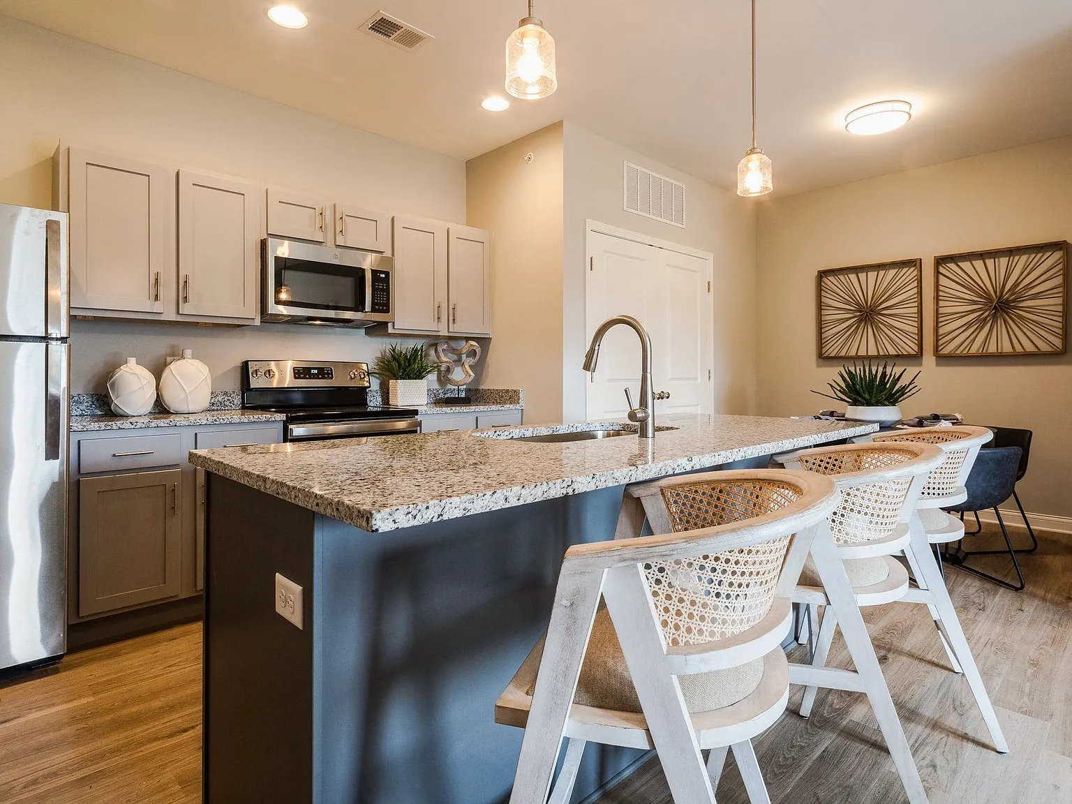 Villas at Green Valley — Photo 4
