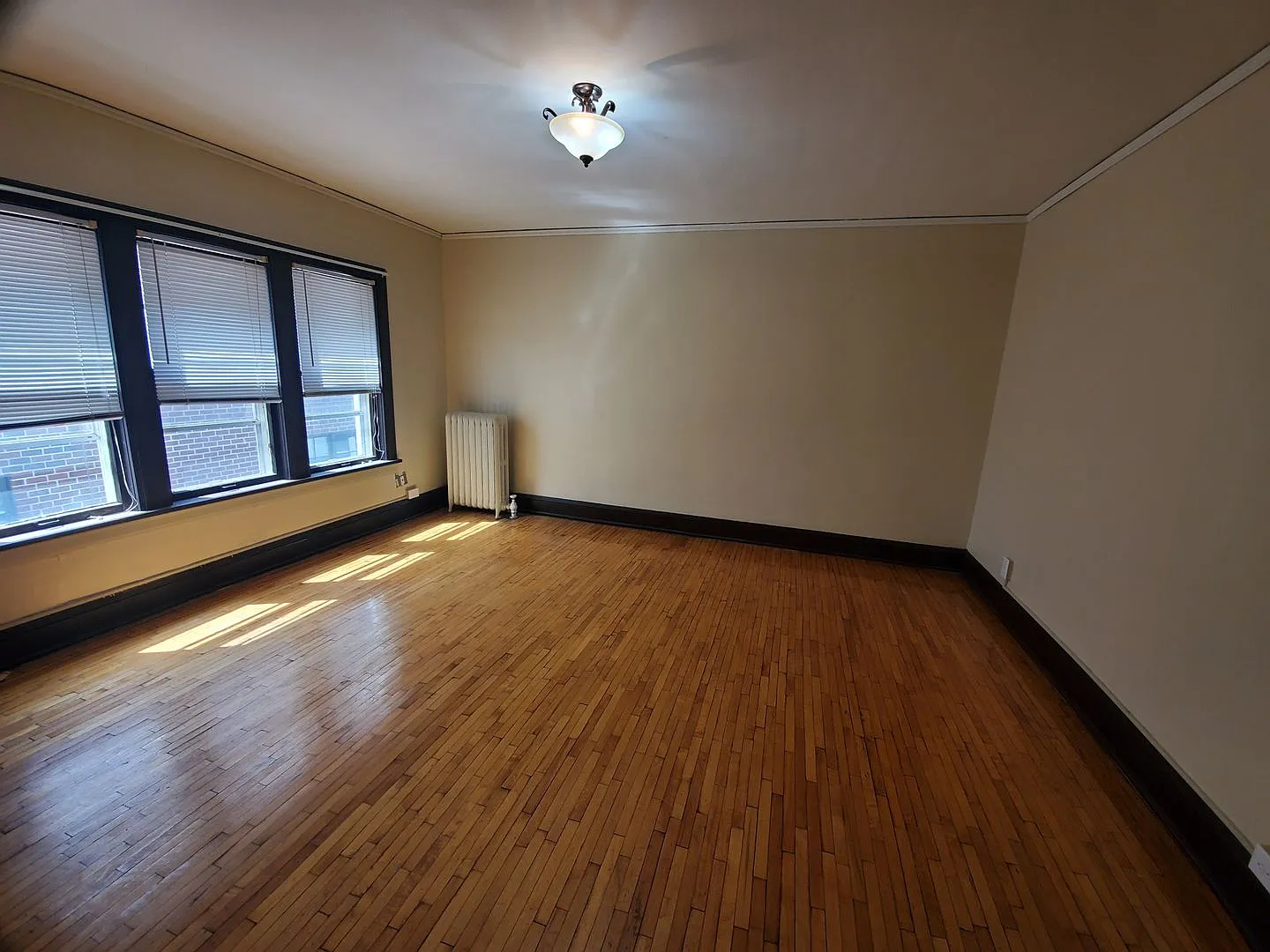 1168 Grand Ave — Photo 2