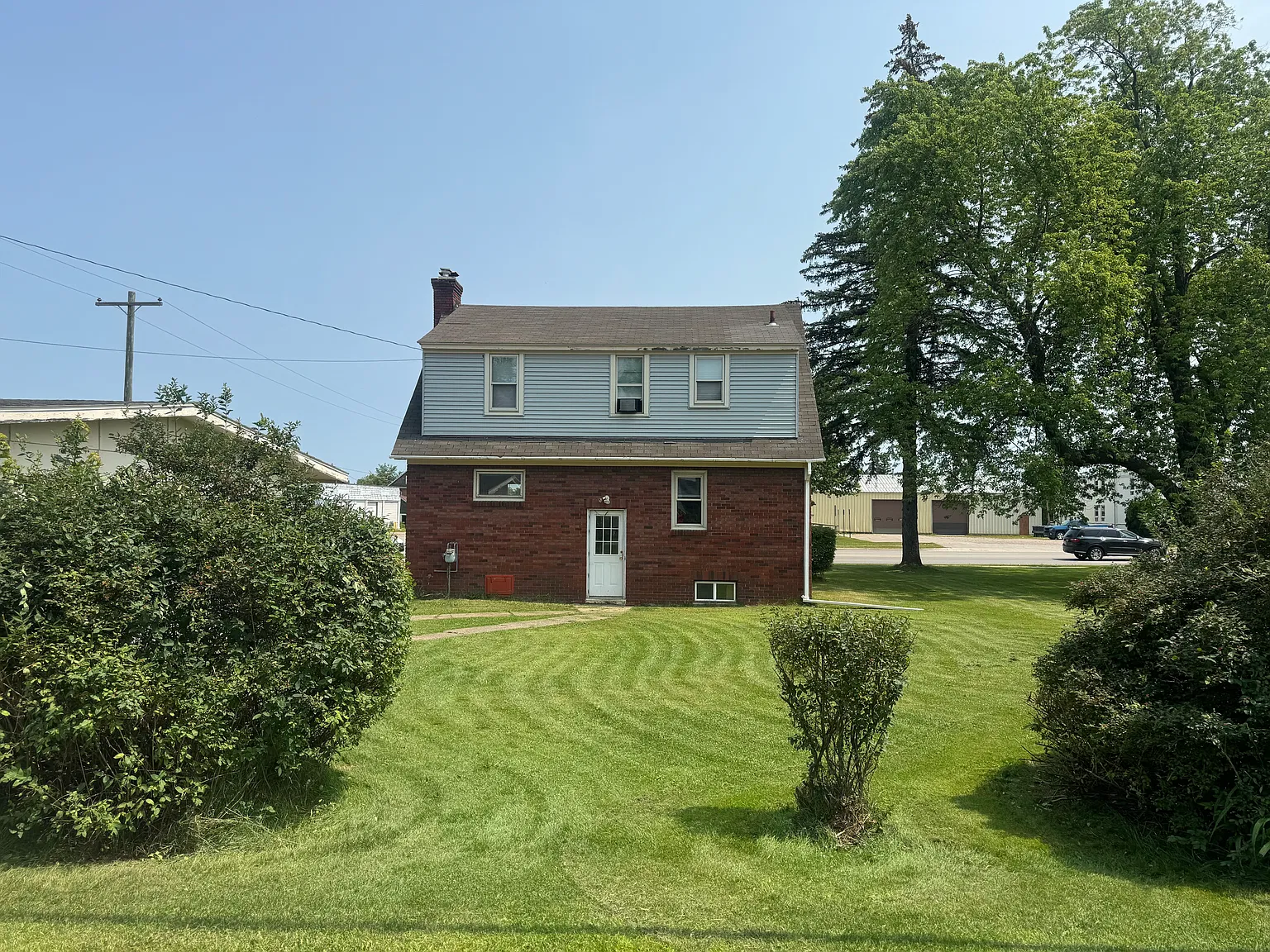 3 bed, 1794 sqft, $2,100 — Photo 3