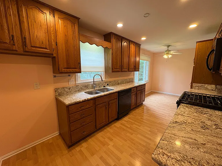 5301 New Church Ct — Photo 16