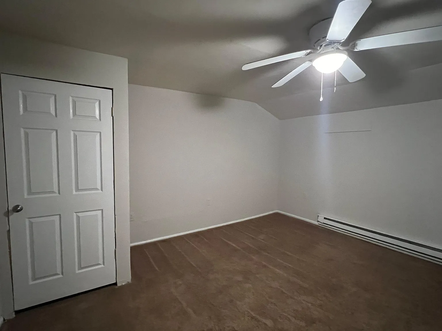 2 bed, $960 — Photo 4