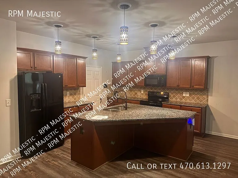 2880 Cooper Brook Dr — Photo 3