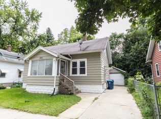 556 Plum St, Aurora, IL