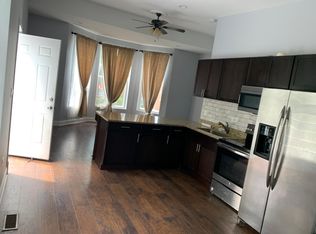 327 N Avers Ave #2, Chicago, IL 60624