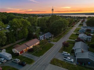 133 Warren Ave, Tiverton, RI 02878