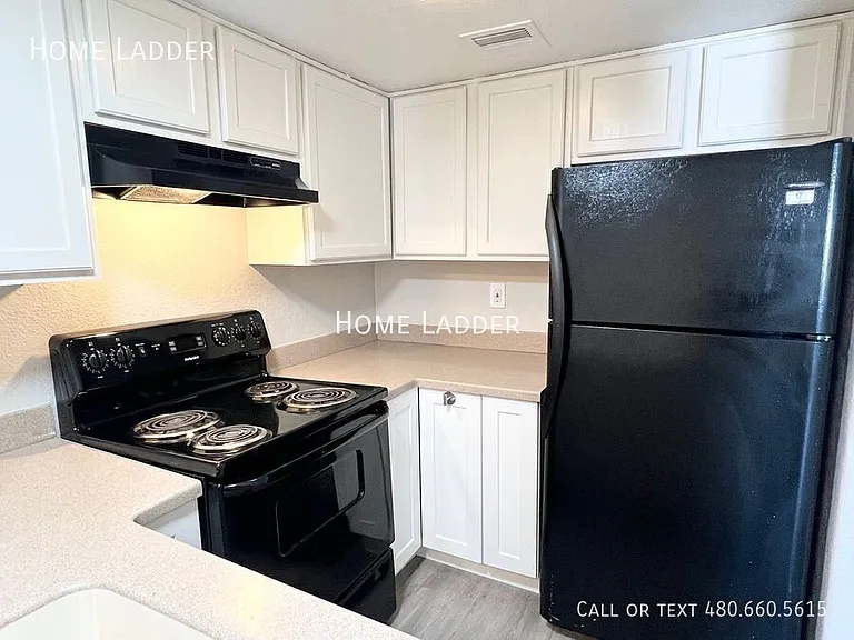 4959 S Park Ave #104 — Photo 9