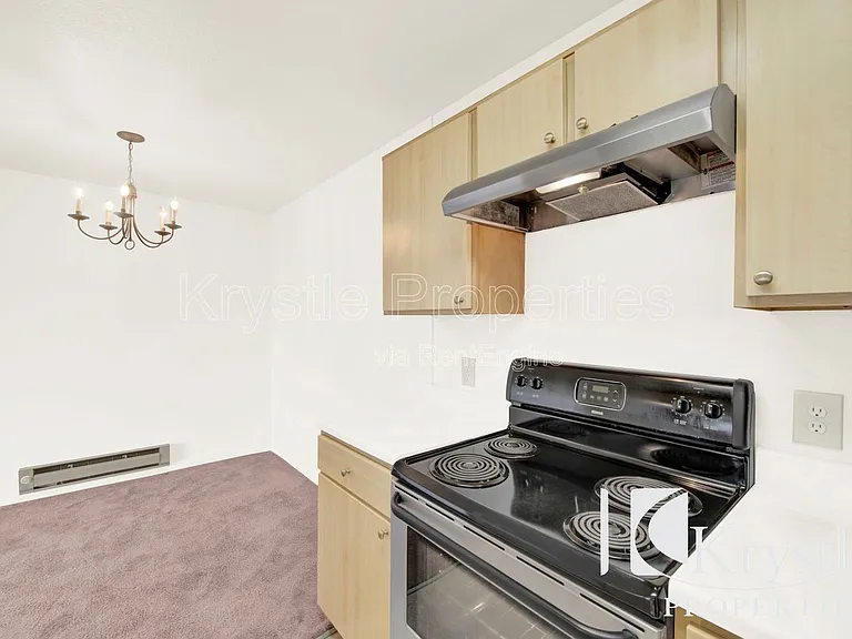 1201 Glen Cove Pkwy #1407 — Photo 9