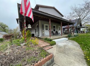 582 Church St FLOOR 2, Amston, CT 06231