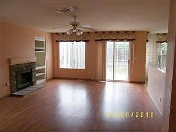 4th image of 13694 Rosewood St