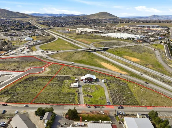 875 Tulip Ln, Richland, WA 99352