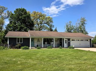 304 Tree Ln, Prophetstown, IL 61277
