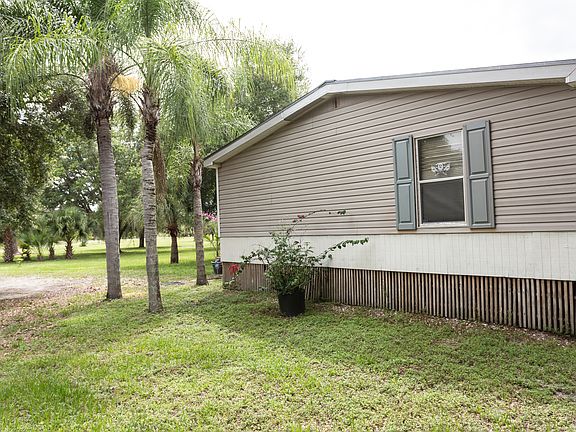 3rd image of 16425 Greenwood Forest Dr