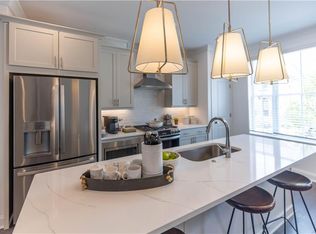 1761 Wellborn Walk #243, Suwanee, GA 30024