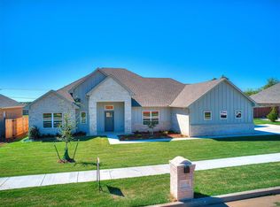 10108 NW 94th St, Yukon, OK 73099