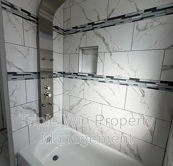 123 W Thornton Ave — Photo 17