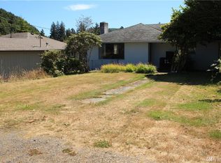 81 Salt Air St, Clallam Bay, WA 98326