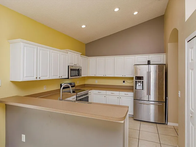 5537 Burlwood Dr — Photo 6