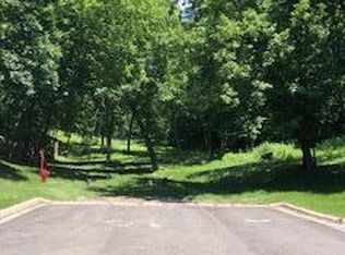 Saratoga St, Mankato, MN 56001