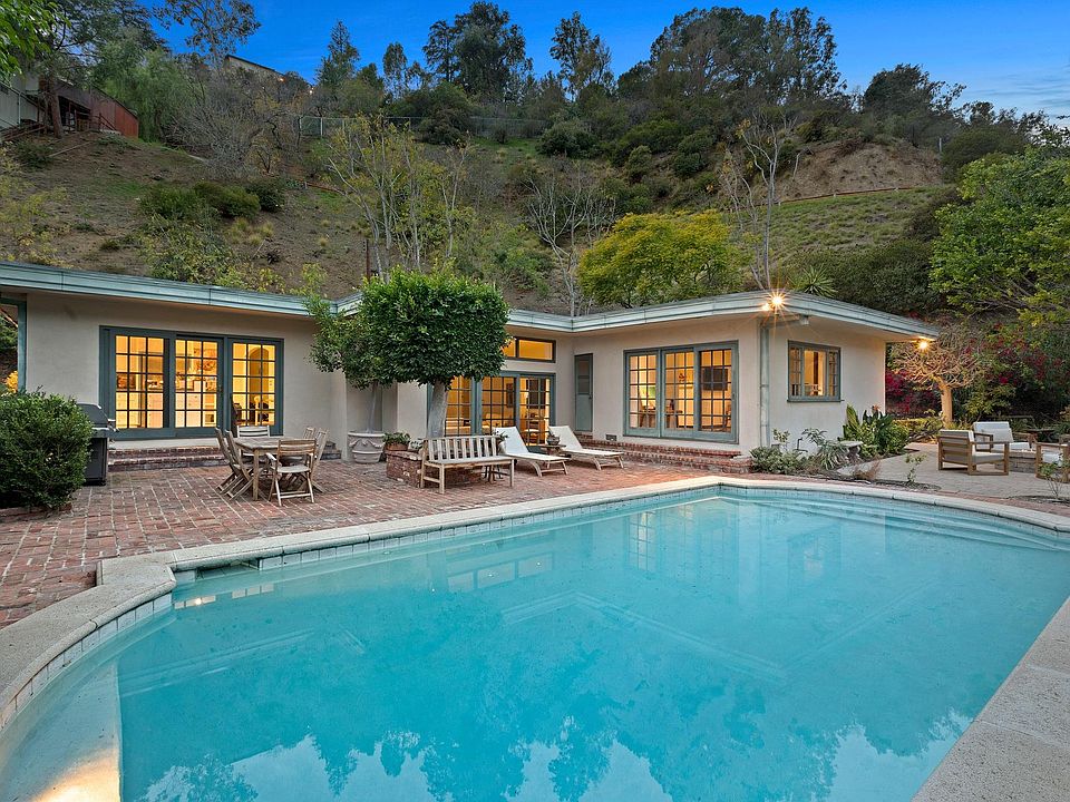 1st image of 10213 Cielo Dr
