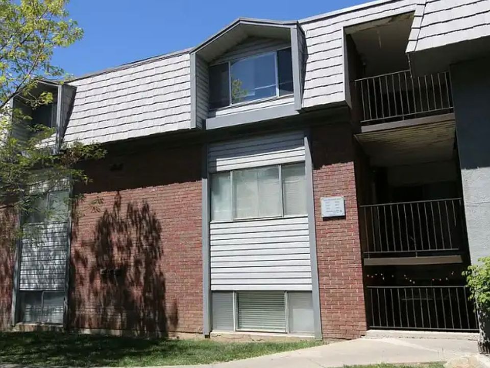 1st image of 1710 Hickory Ln