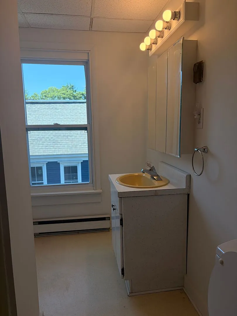 91 Pleasant — Photo 3