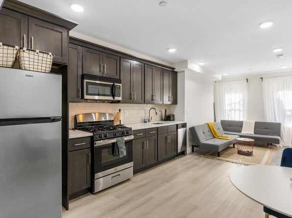 147 Grant Ave FLOOR 2