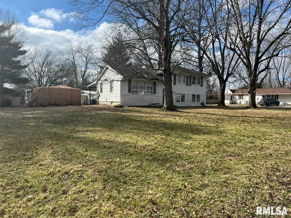 700 E Bryan St, Herrin, IL 62948