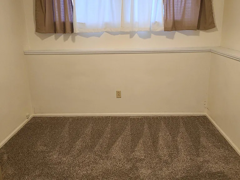 1143 Avenue C NW — Photo 17