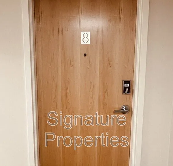 712 High St #8 — Photo 3