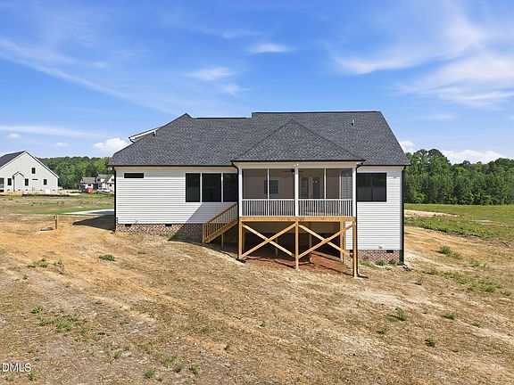 5th image of 616 Hillard Ln