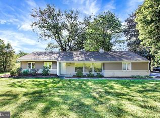 1756 Ridgewood Rd, York, PA 17406