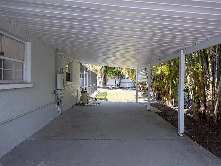 711 Bayshore Dr — Photo 36