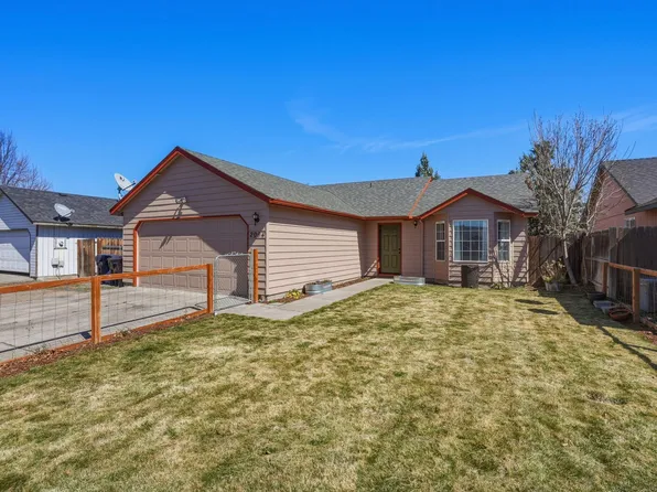 2004 SW 29th St, Redmond, OR 97756