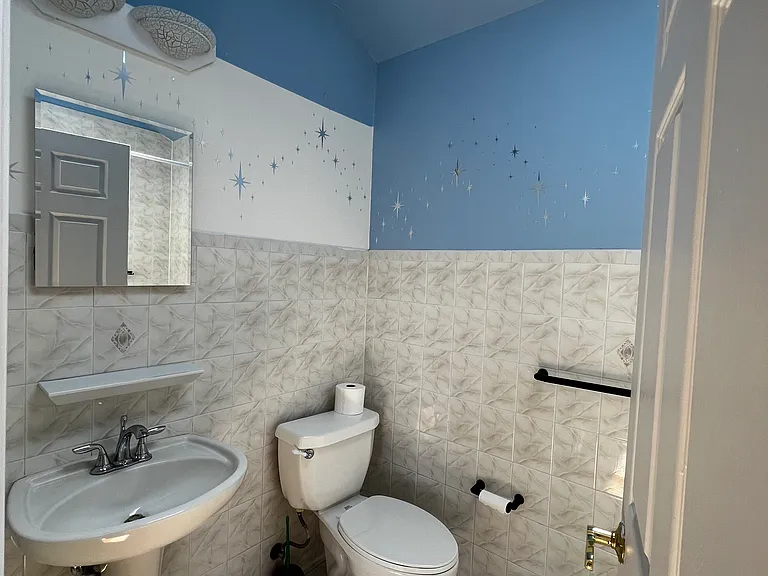 134 Laidlaw Ave #2 — Photo 3