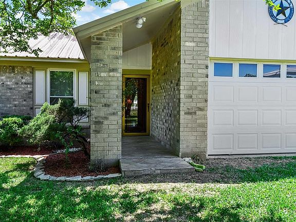 2nd image of 8202 Tye Ln