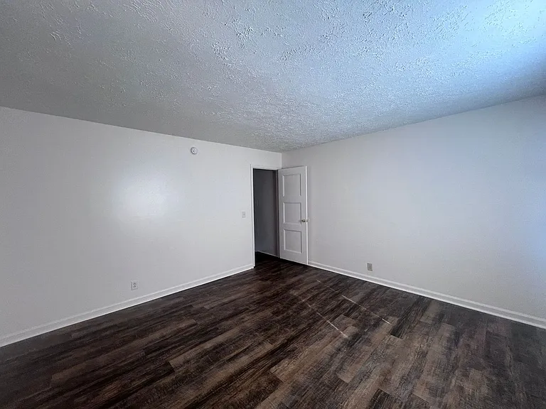 Evergreen Townhomes — Photo 19