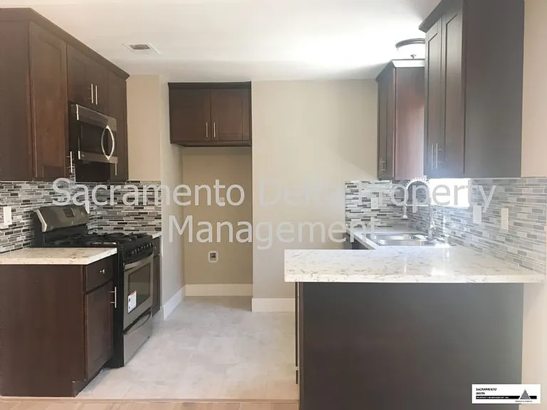 4013 Andedon Cir — Photo 4