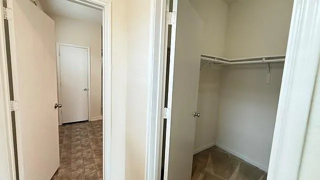 22414 Auburn Valley Ln — Photo 34