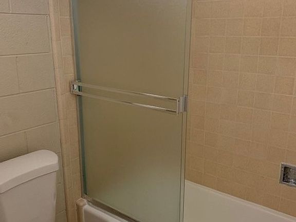4th image of 2170 Carlmont Dr APT 2