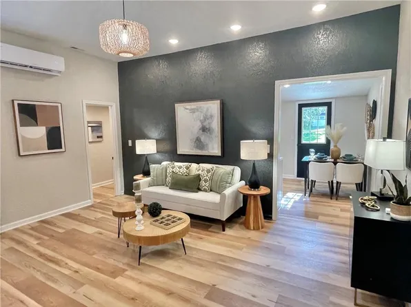 300 S Main St, Butler, MO 64730