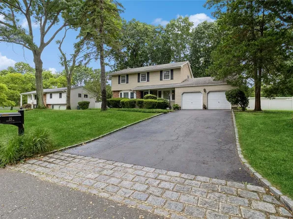 25 Chassyl Road, Commack, NY 11725