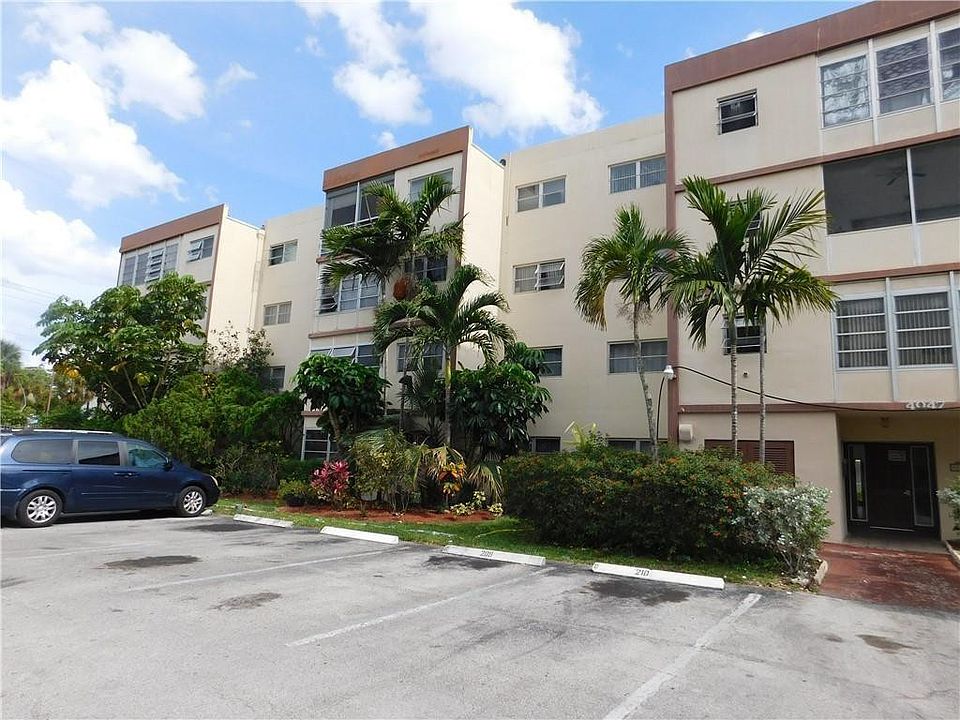 1st image of 4047 NW 16th Street #406