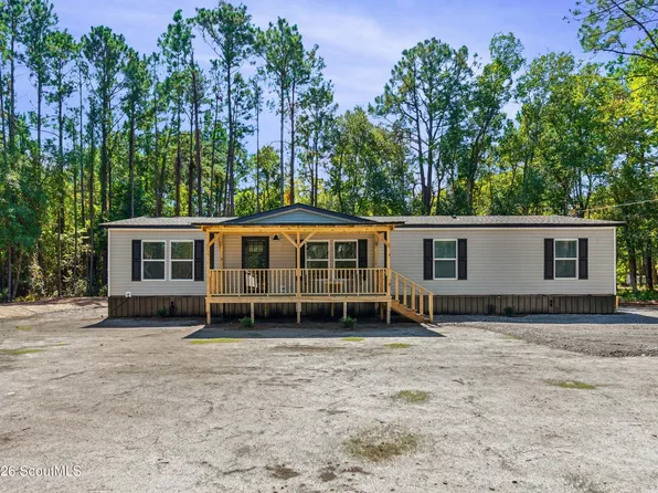 1052 Austin Pl SE, Darien, GA 31305