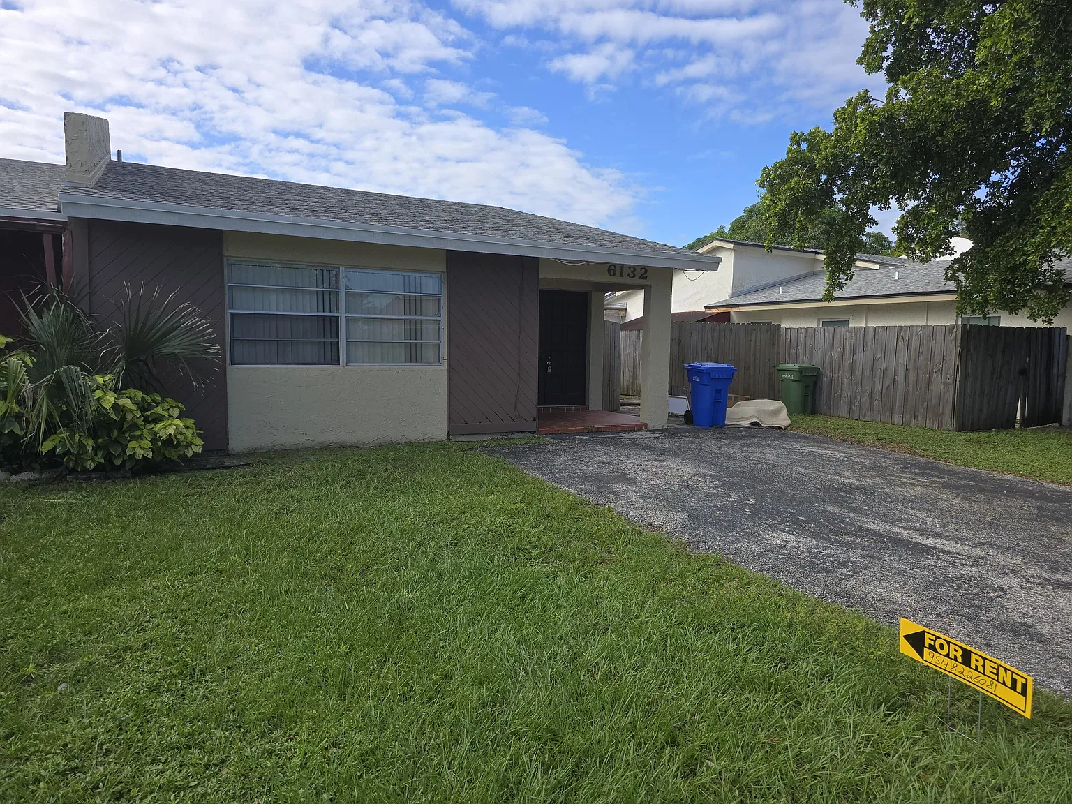 2 bed, 2.0 bath, 1174 sqft, $2,300 — Photo 1