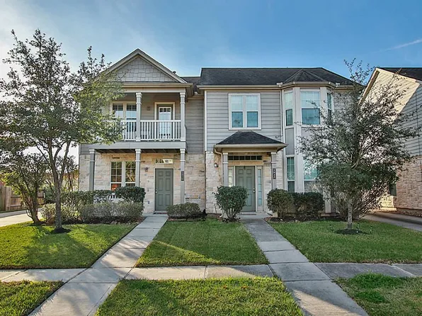 2826 Legends Crest Dr, Spring, TX 77386