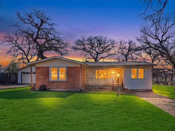 312 E Ellen Ave, Hurst, TX 76053